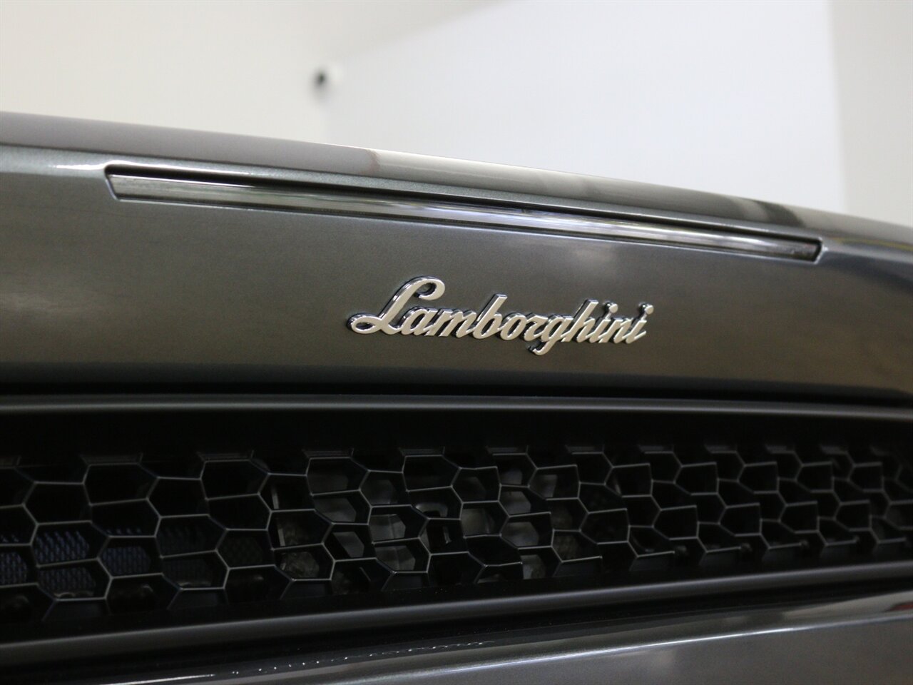 2017 Lamborghini Huracan LP 580-2   - Photo 12 - Springfield, MO 65802