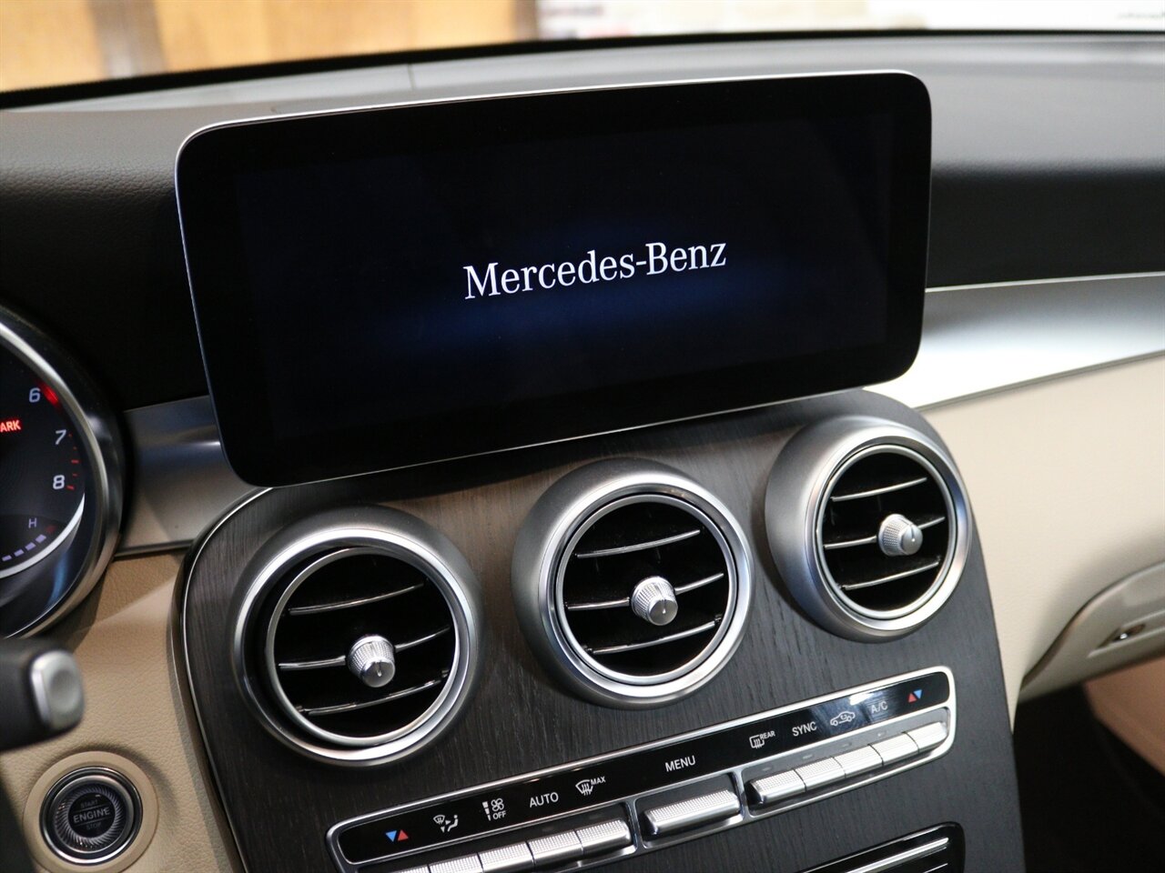 2022 Mercedes-Benz GLC GLC 300 4MATIC   - Photo 29 - Springfield, MO 65802