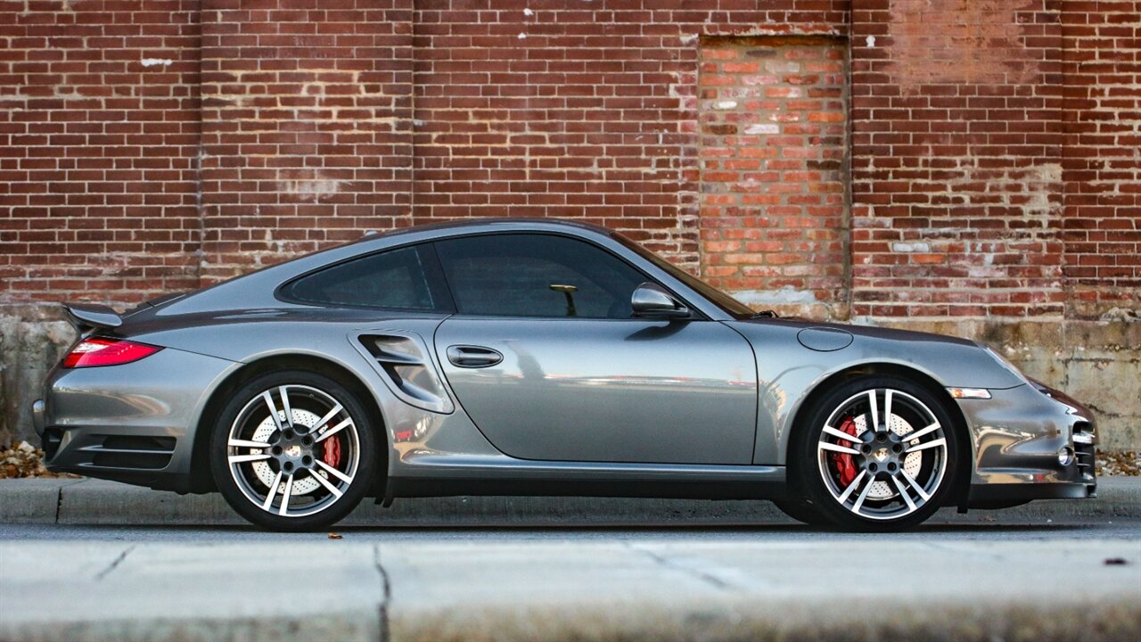 2011 Porsche 911 Turbo  (One of the last manual turbo's produced by Porsche) - Photo 44 - Springfield, MO 65802