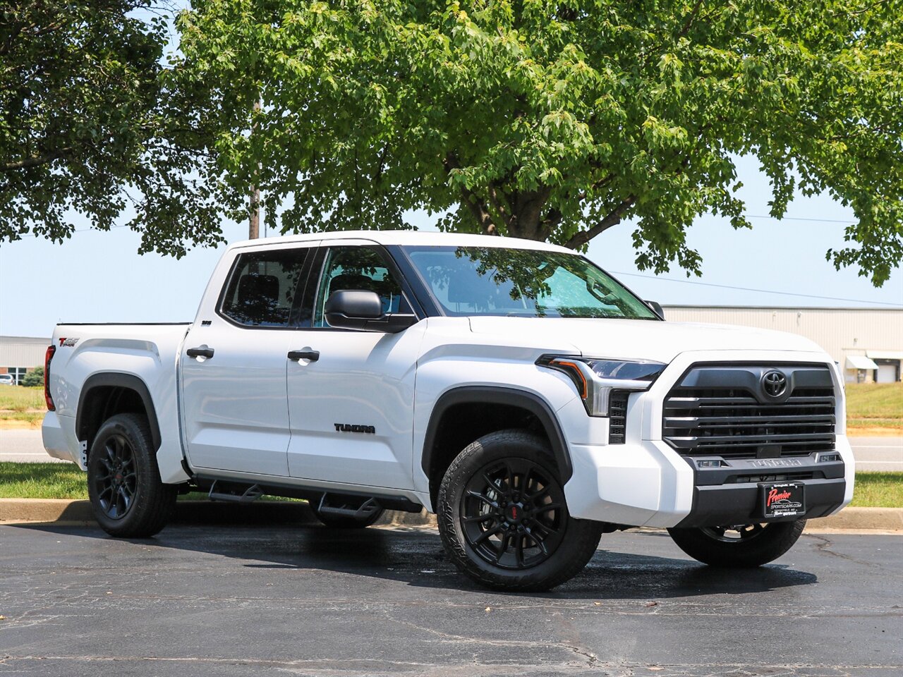 2022 Toyota Tundra SR5  Crew Max 5.5 - Photo 28 - Springfield, MO 65802