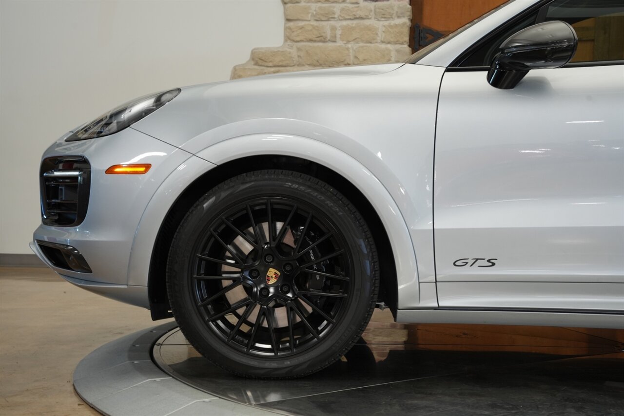 2023 Porsche Cayenne GTS Coupe   - Photo 10 - Springfield, MO 65802