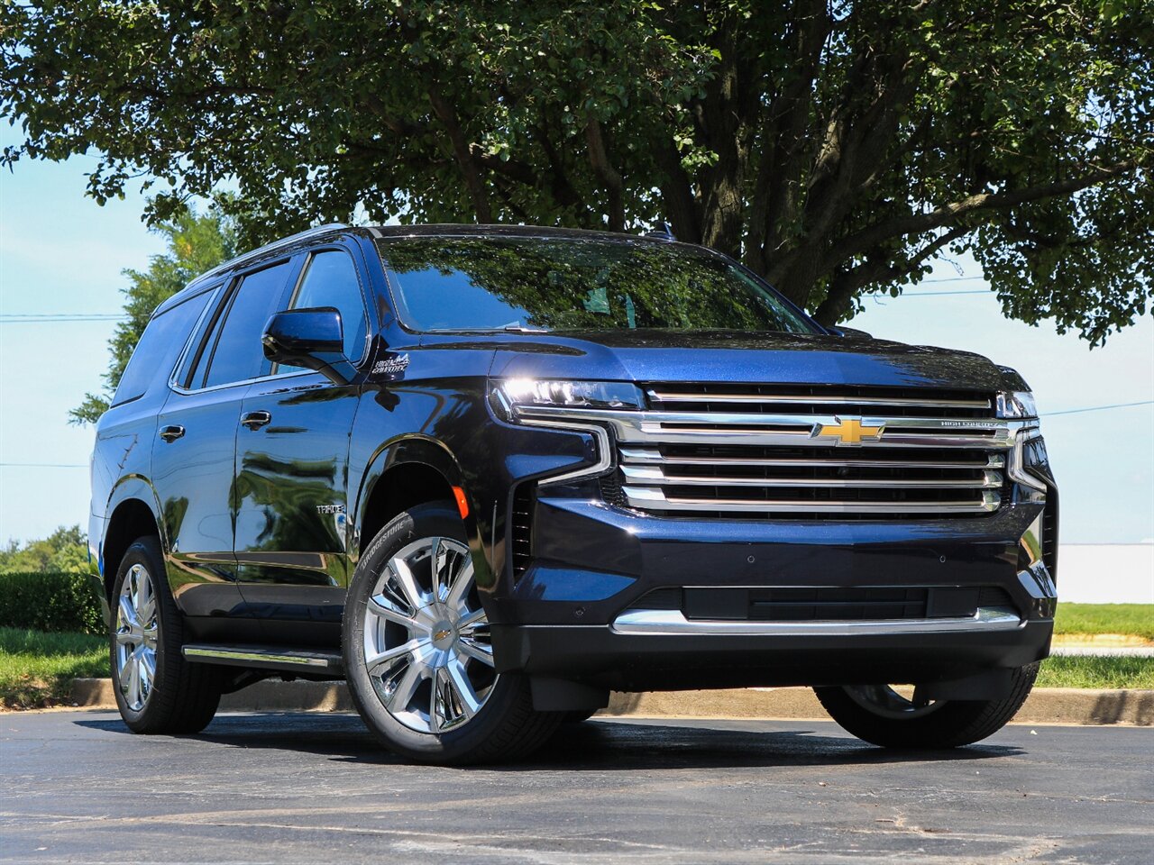 2022 Chevrolet Tahoe High Country   - Photo 33 - Springfield, MO 65802
