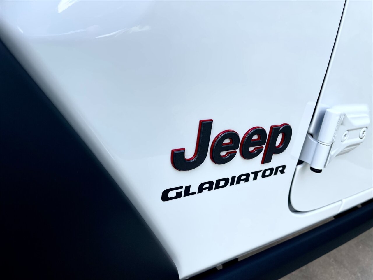 2021 Jeep Gladiator Rubicon   - Photo 14 - Springfield, MO 65802