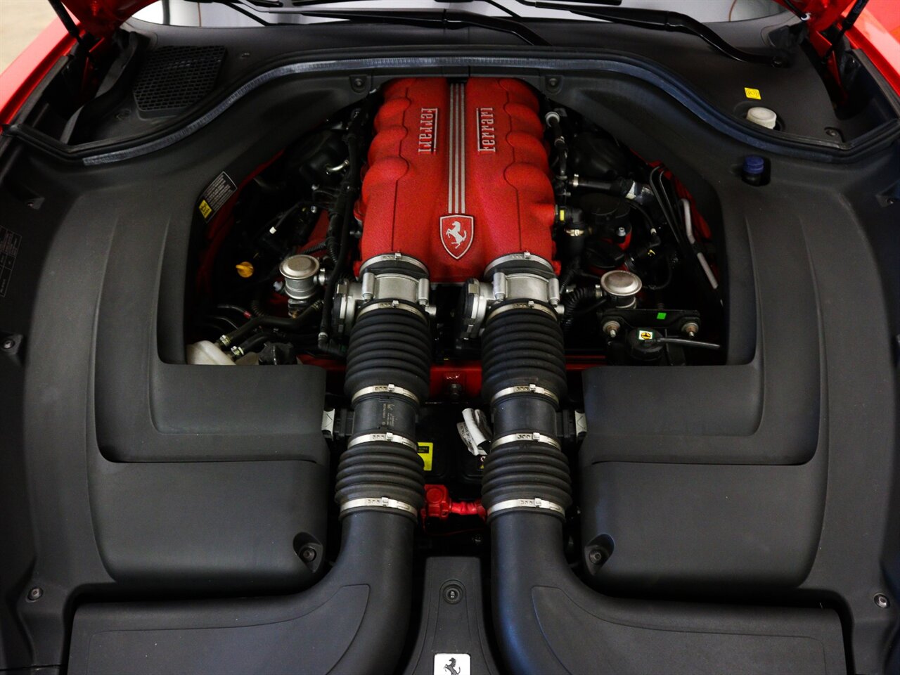 2014 Ferrari California   - Photo 50 - Springfield, MO 65802