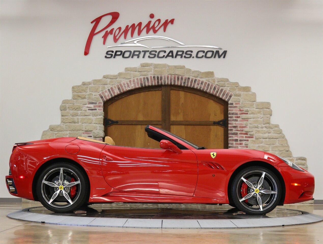 2014 Ferrari California   - Photo 3 - Springfield, MO 65802