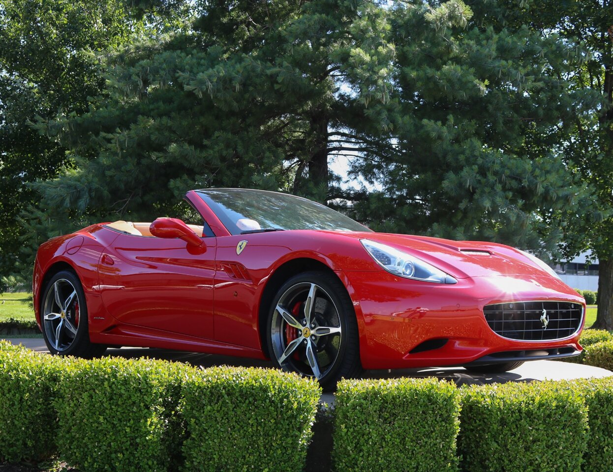 2014 Ferrari California   - Photo 27 - Springfield, MO 65802