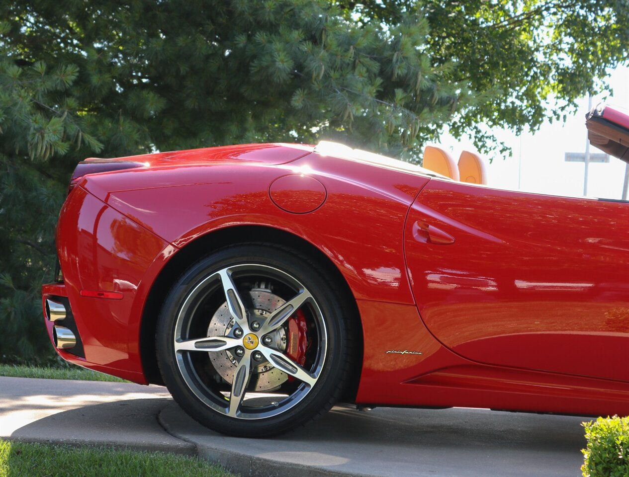 2014 Ferrari California   - Photo 41 - Springfield, MO 65802