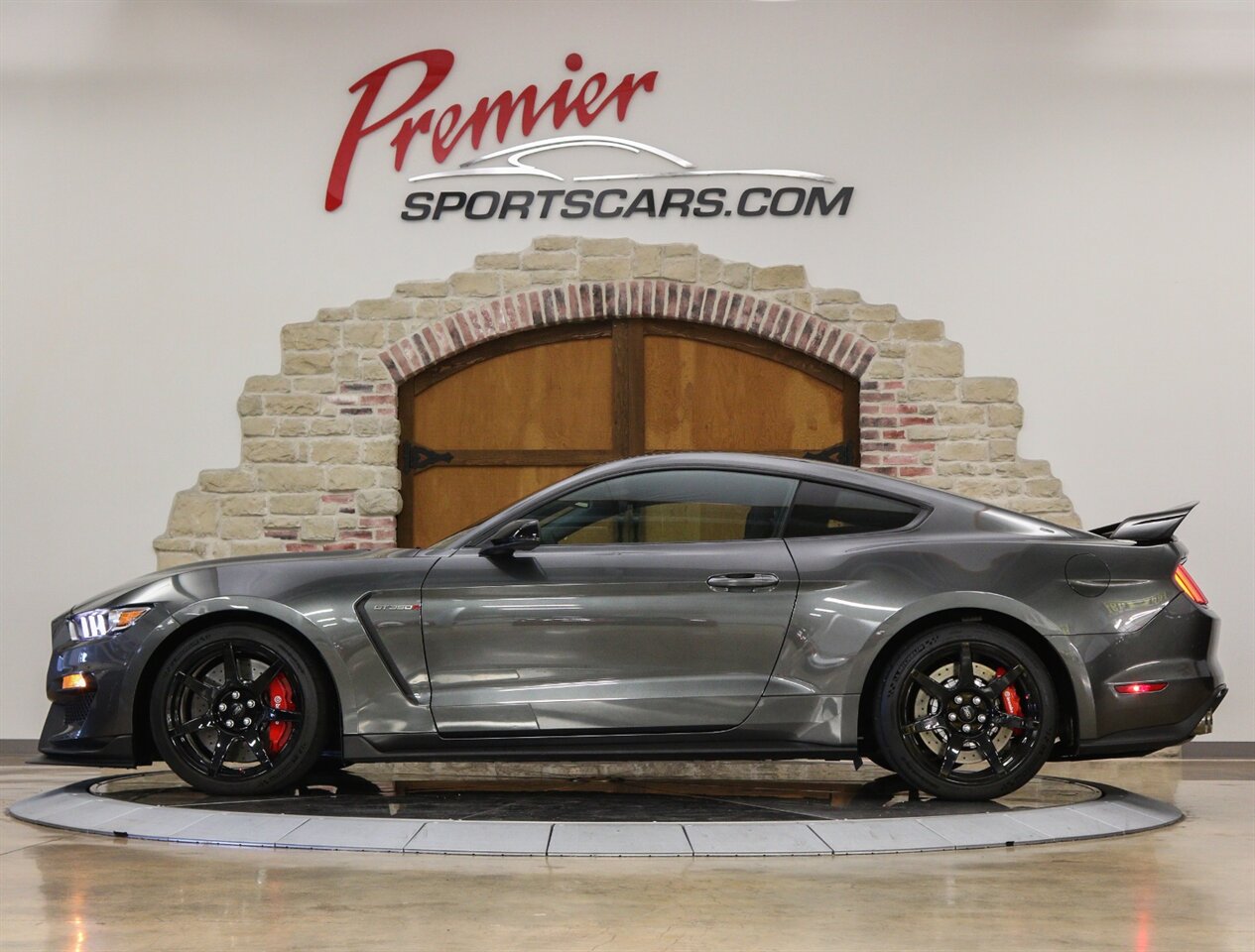2016 Ford Mustang Shelby GT350R   - Photo 6 - Springfield, MO 65802