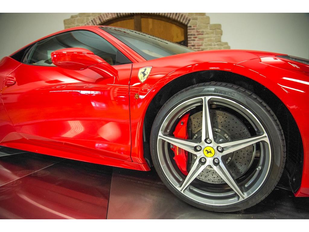 2015 Ferrari 458 Italia   - Photo 26 - Springfield, MO 65802