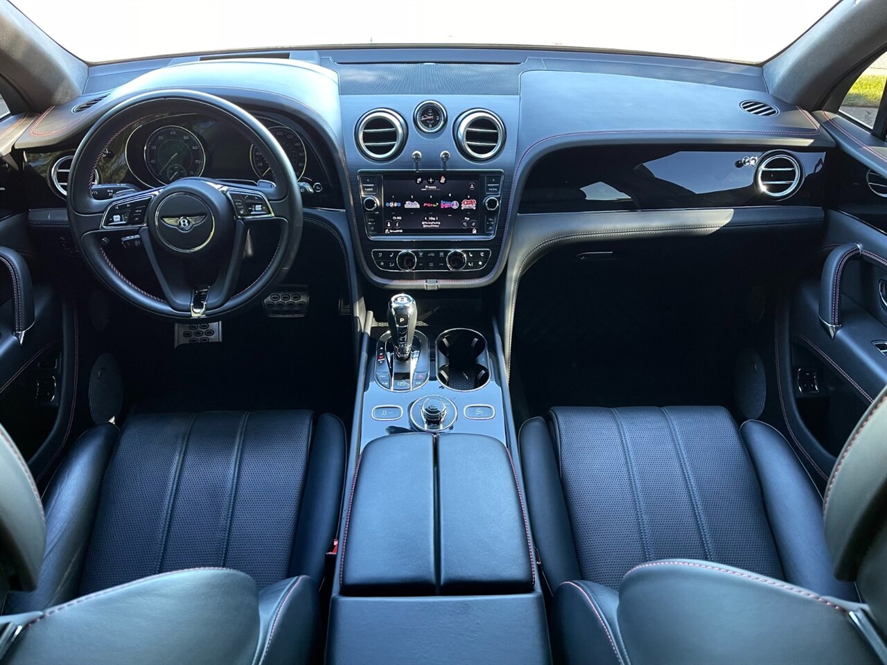 2018 Bentley Bentayga Onyx Edition   - Photo 24 - Springfield, MO 65802