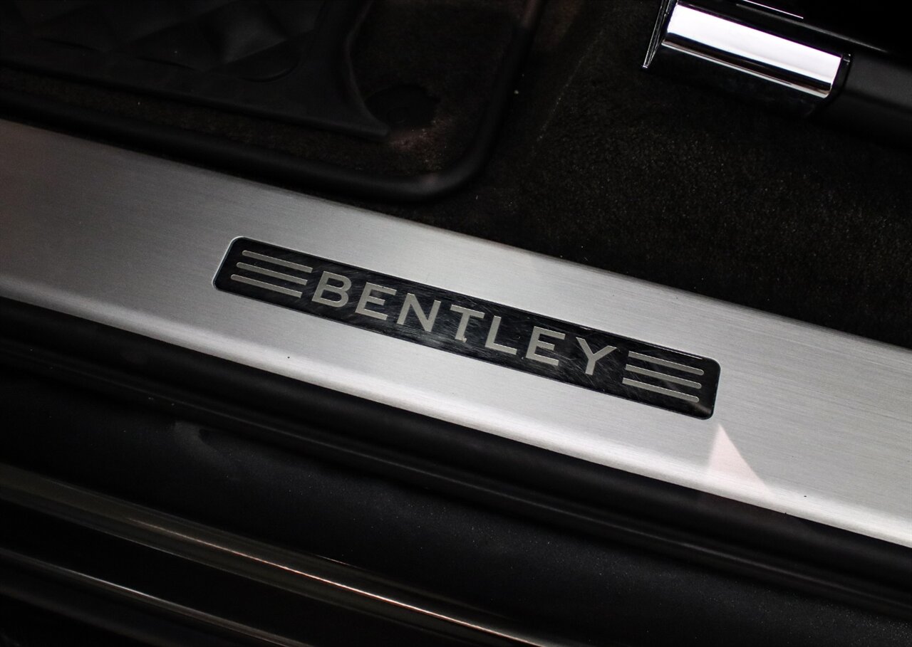 2018 Bentley Bentayga Onyx Edition   - Photo 32 - Springfield, MO 65802