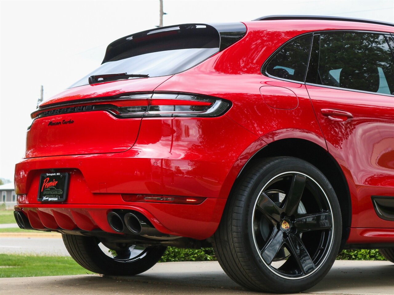 2020 Porsche Macan Turbo  (Lots of options MSRP $124,740) - Photo 39 - Springfield, MO 65802