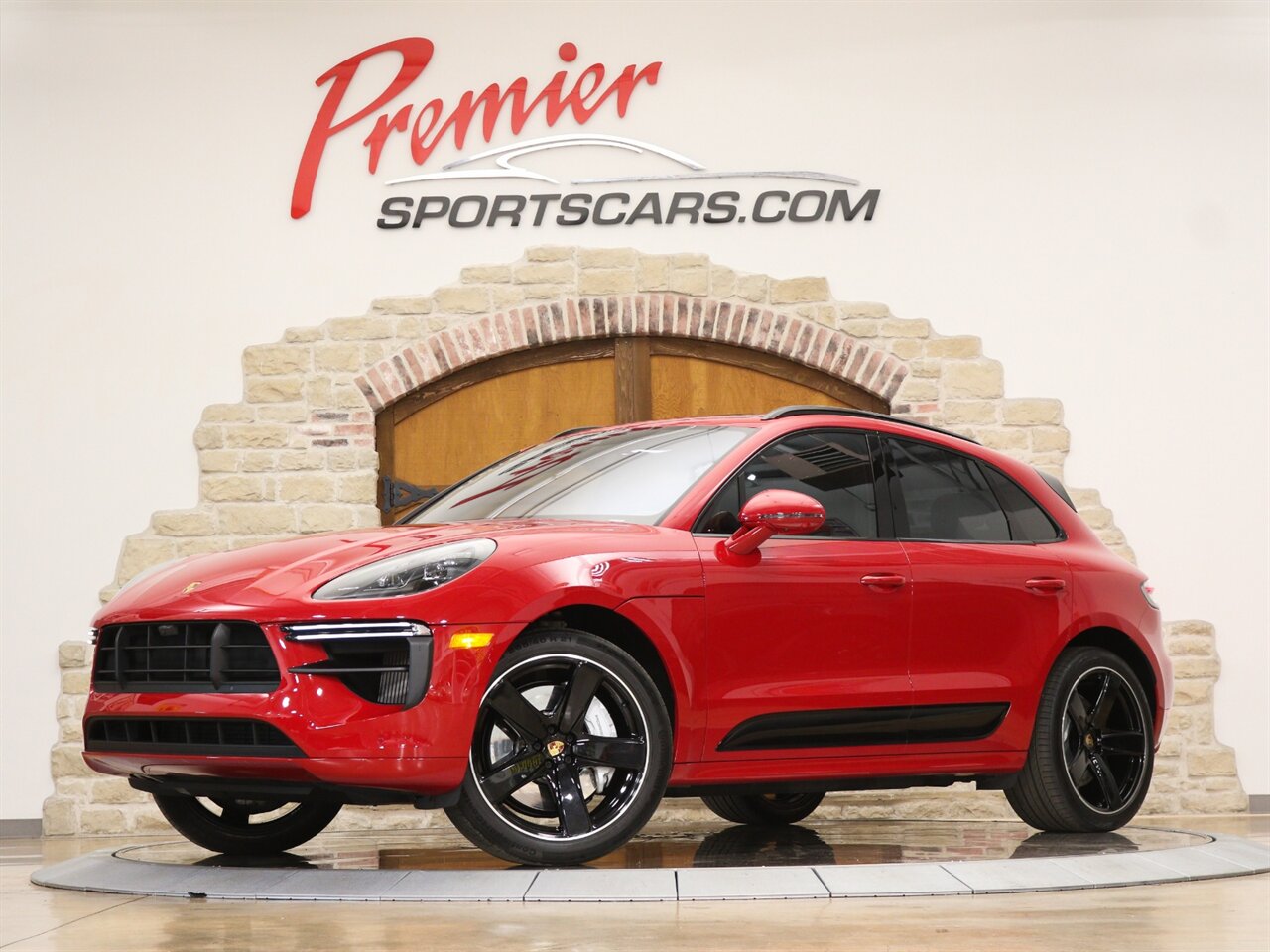 2020 Porsche Macan Turbo  (Lots of options MSRP $124,740) - Photo 1 - Springfield, MO 65802