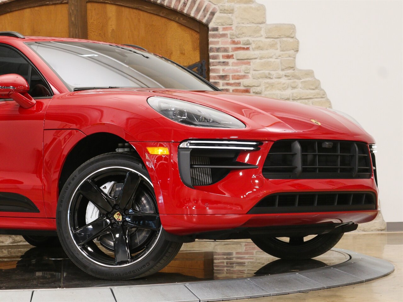 2020 Porsche Macan Turbo  (Lots of options MSRP $124,740) - Photo 6 - Springfield, MO 65802