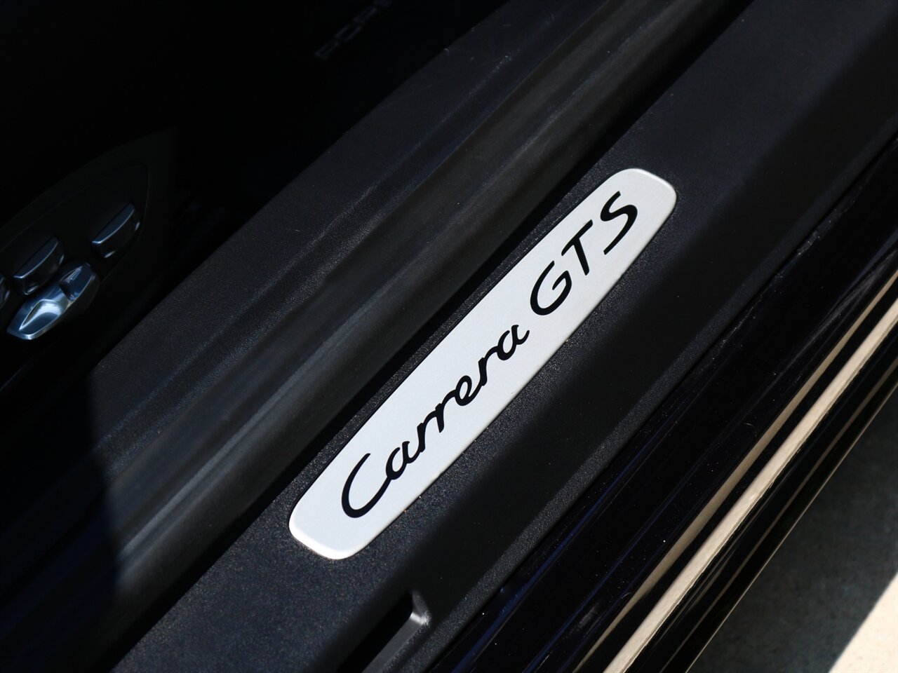 2015 Porsche 911 Carrera GTS   - Photo 46 - Springfield, MO 65802