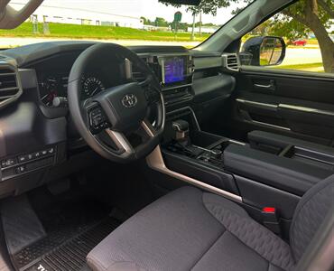 2022 Toyota Tundra SR5   - Photo 12 - Springfield, MO 65802