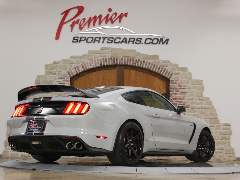 2016 Ford Mustang Shelby GT350R   - Photo 9 - Springfield, MO 65802