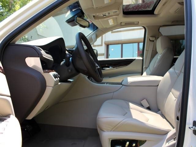 2015 Cadillac Escalade ESV Luxury   - Photo 12 - Springfield, MO 65802