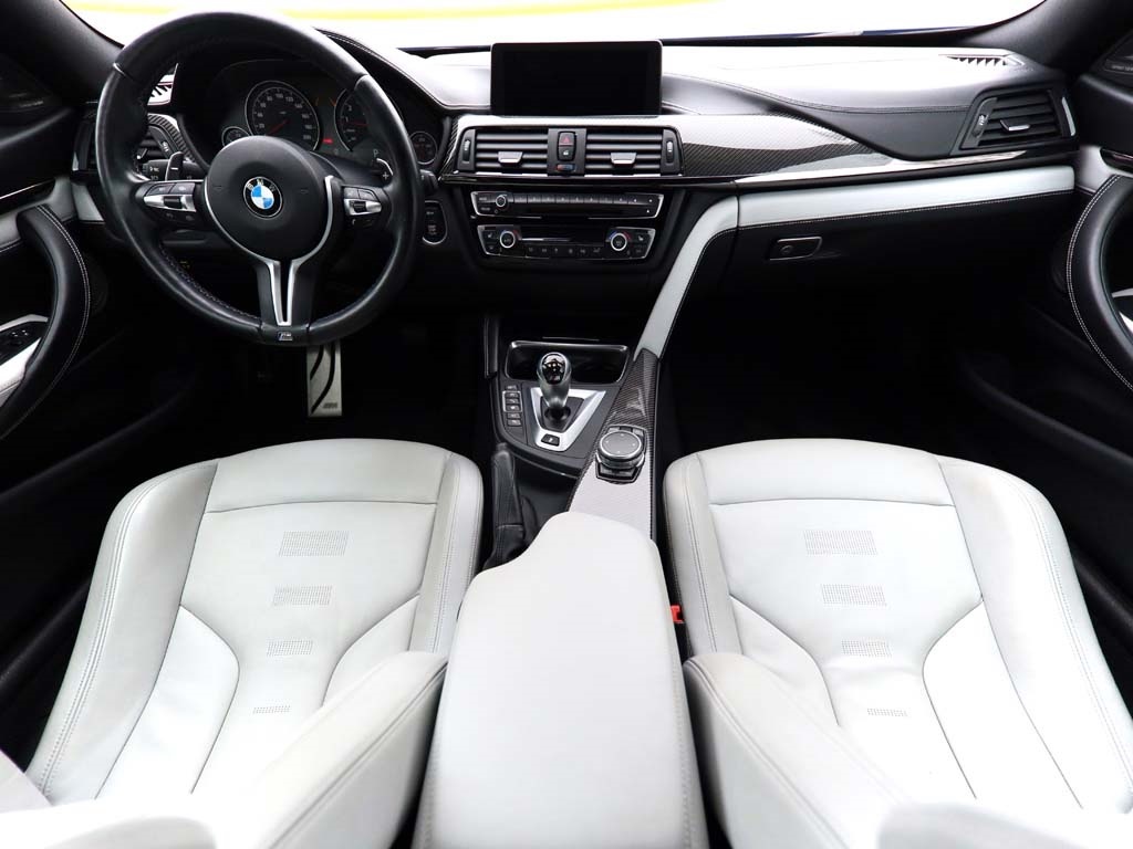 2015 BMW M4   - Photo 2 - Springfield, MO 65802