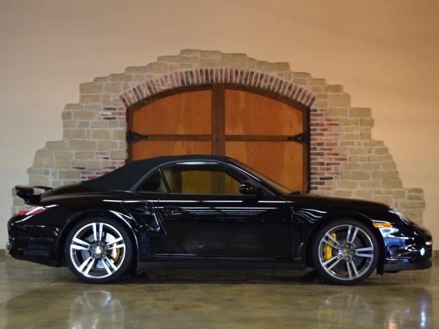 2011 Porsche 911 Turbo S   - Photo 12 - Springfield, MO 65802
