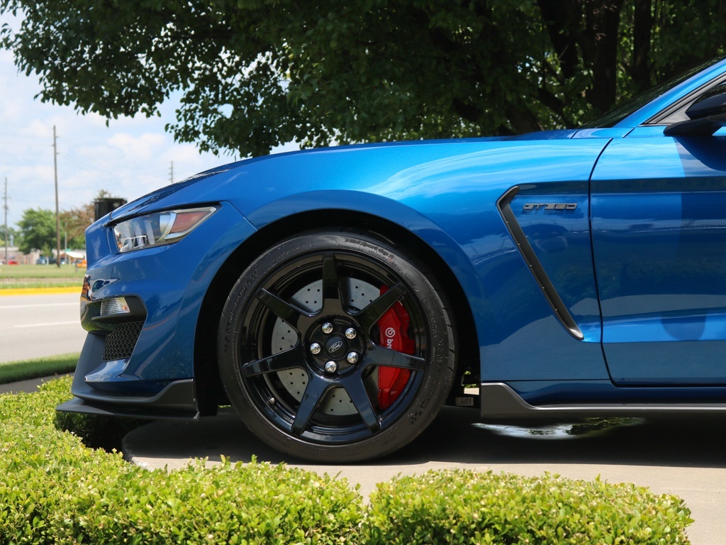 2017 Ford Mustang Shelby GT350R   - Photo 48 - Springfield, MO 65802