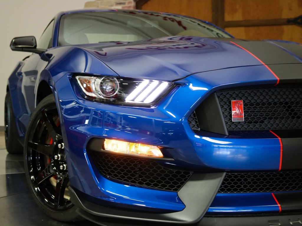 2017 Ford Mustang Shelby GT350R   - Photo 39 - Springfield, MO 65802