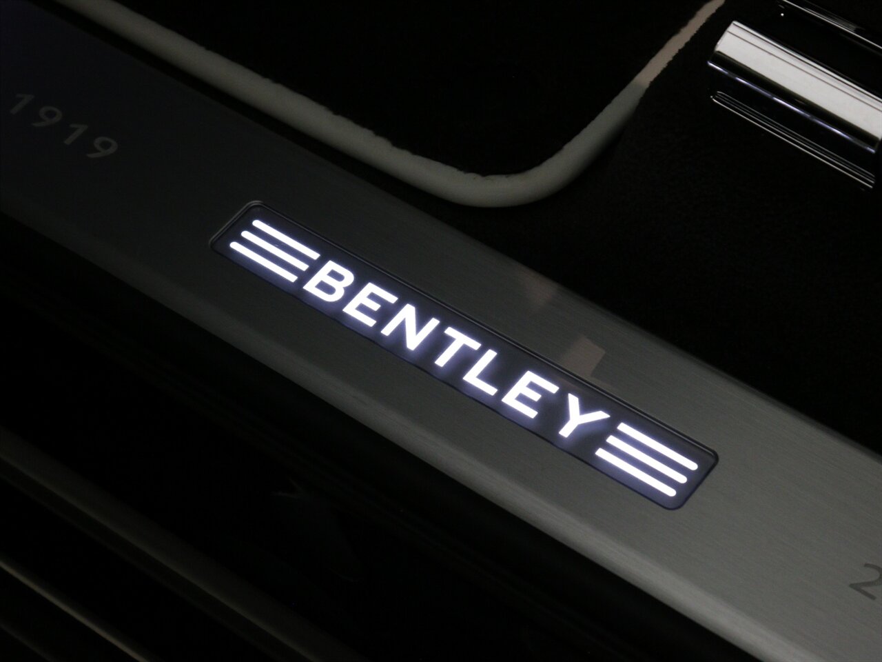 2020 Bentley Bentayga V8  Design Series - Photo 55 - Springfield, MO 65802