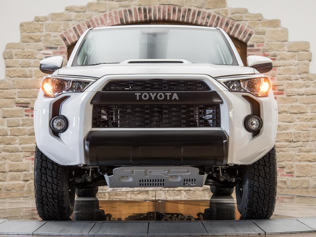 2017 Toyota #1 4Runner TRD Off-Road   - Photo 5 - Springfield, MO 65802