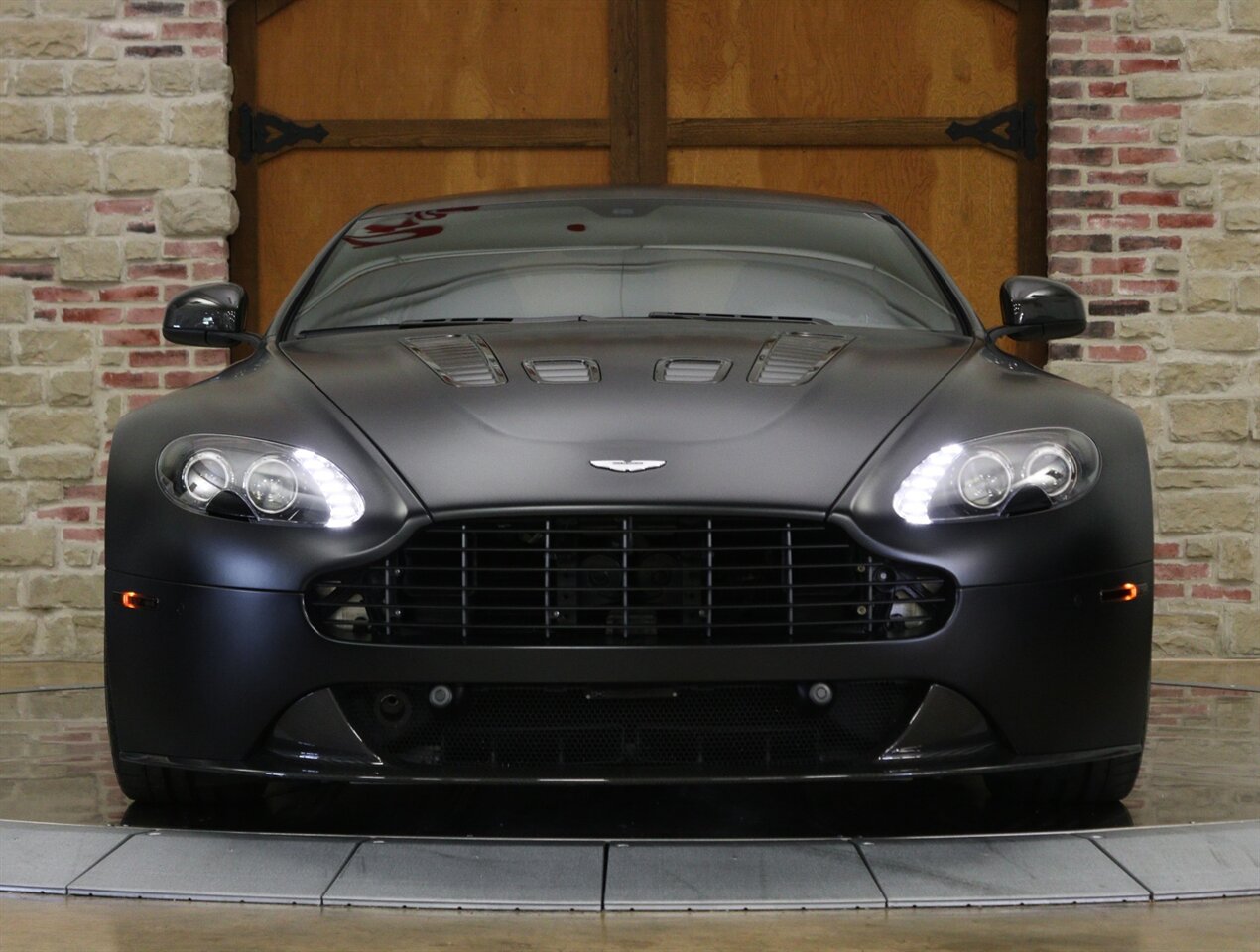 2012 Aston Martin V12 Vantage Carbon Black   - Photo 5 - Springfield, MO 65802