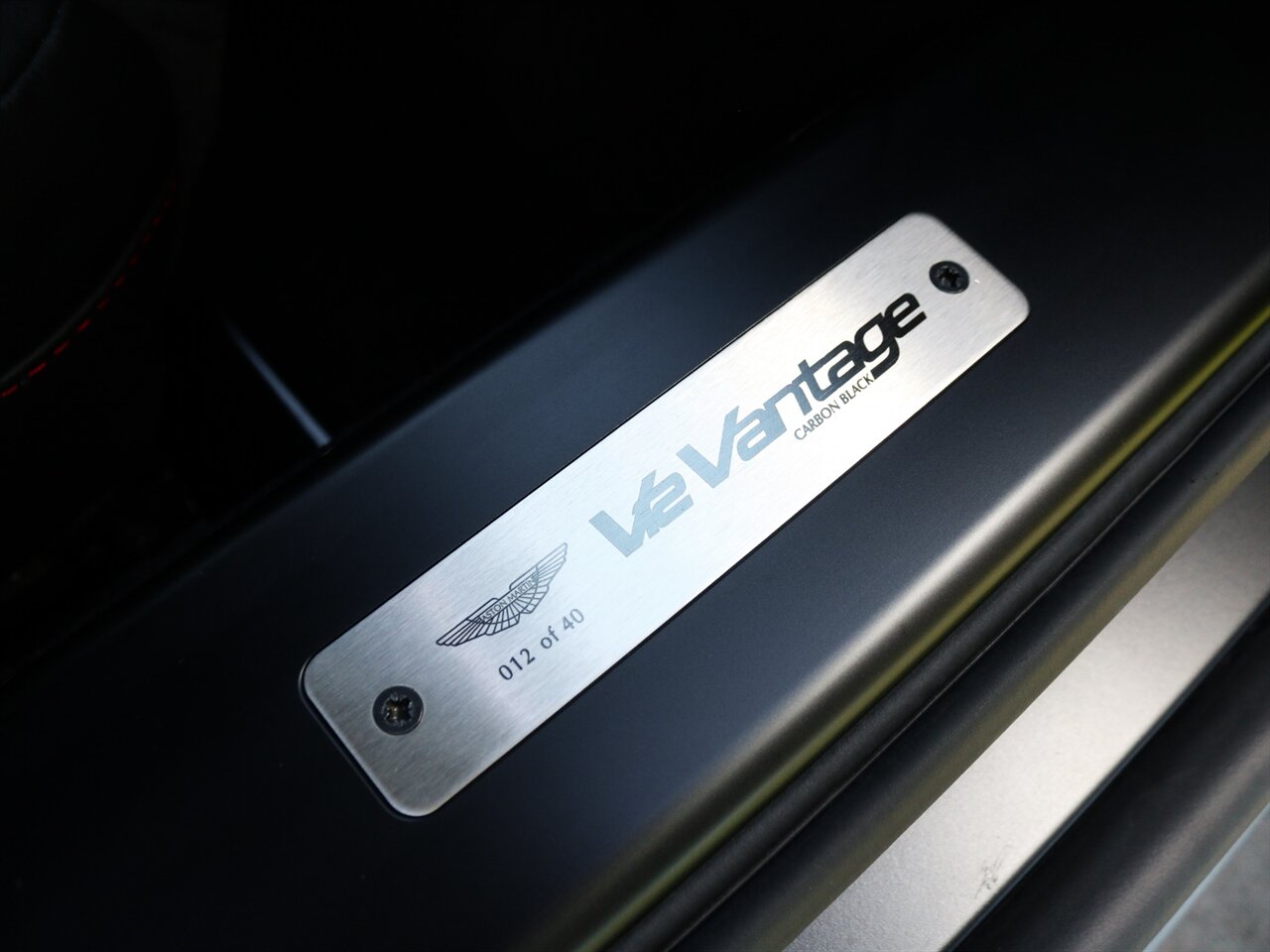 2012 Aston Martin V12 Vantage Carbon Black   - Photo 36 - Springfield, MO 65802
