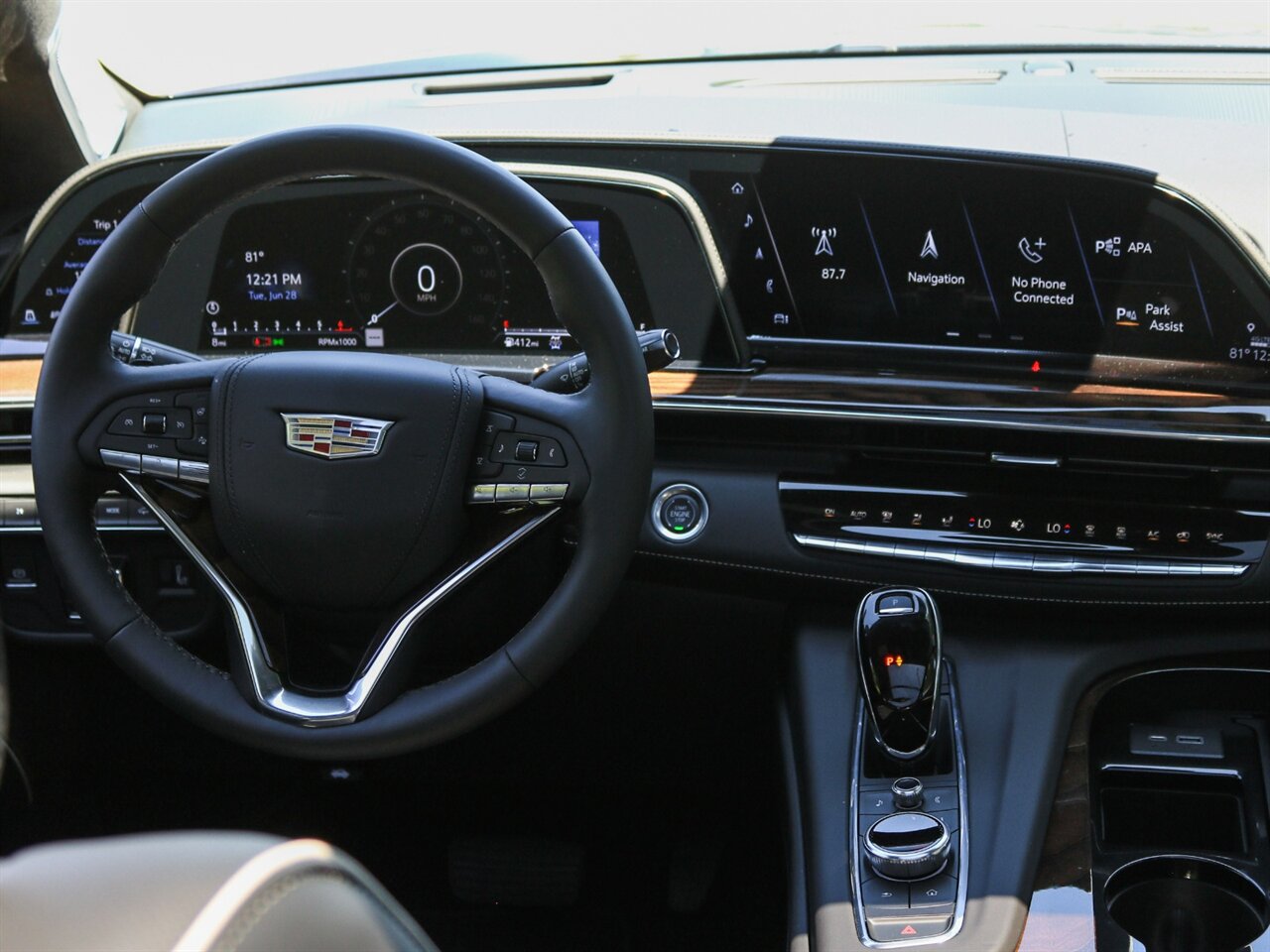 2022 Cadillac Escalade Sport Platinum  4 wheel drive - Photo 13 - Springfield, MO 65802