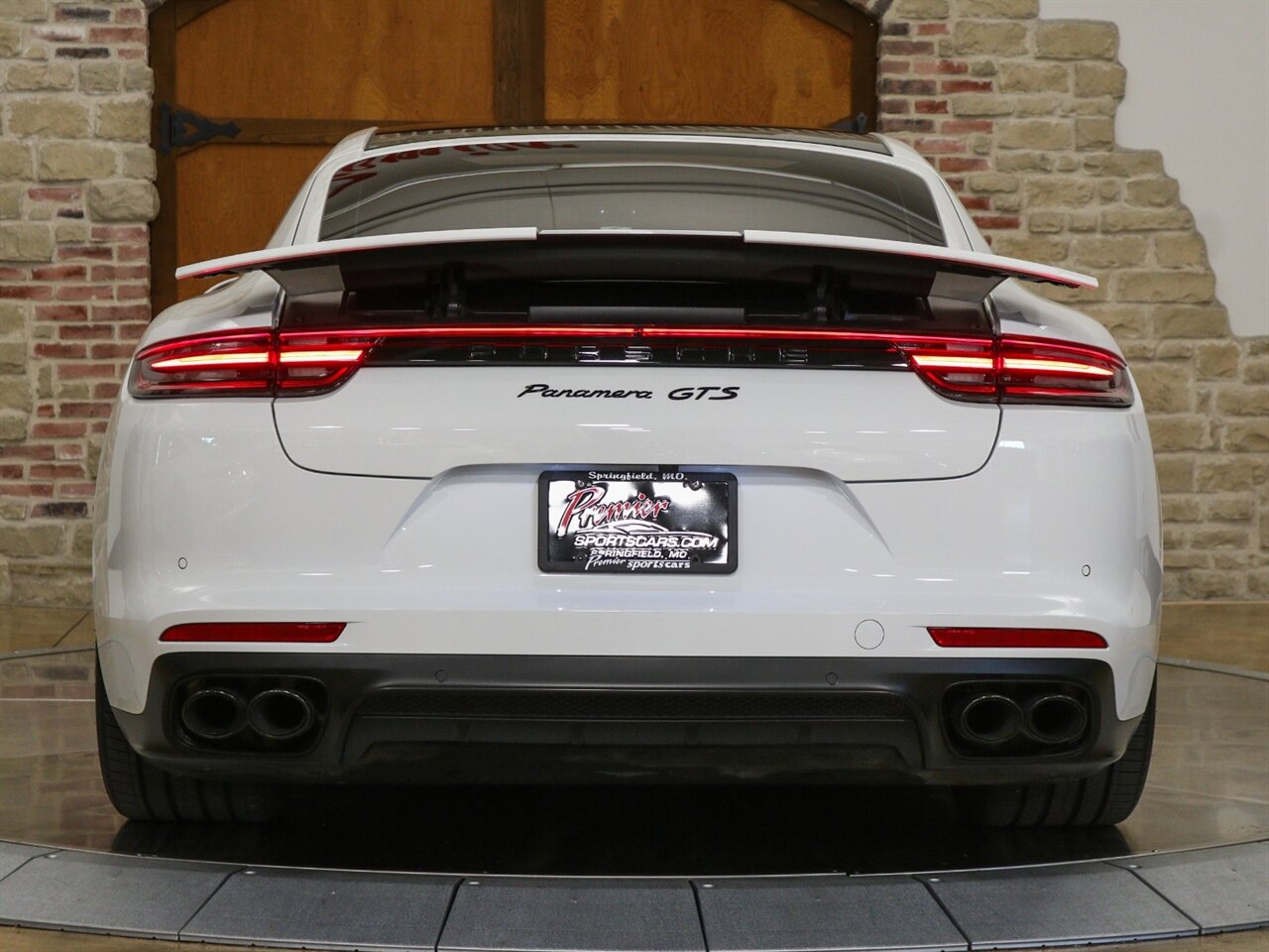 2020 Porsche Panamera GTS   - Photo 15 - Springfield, MO 65802