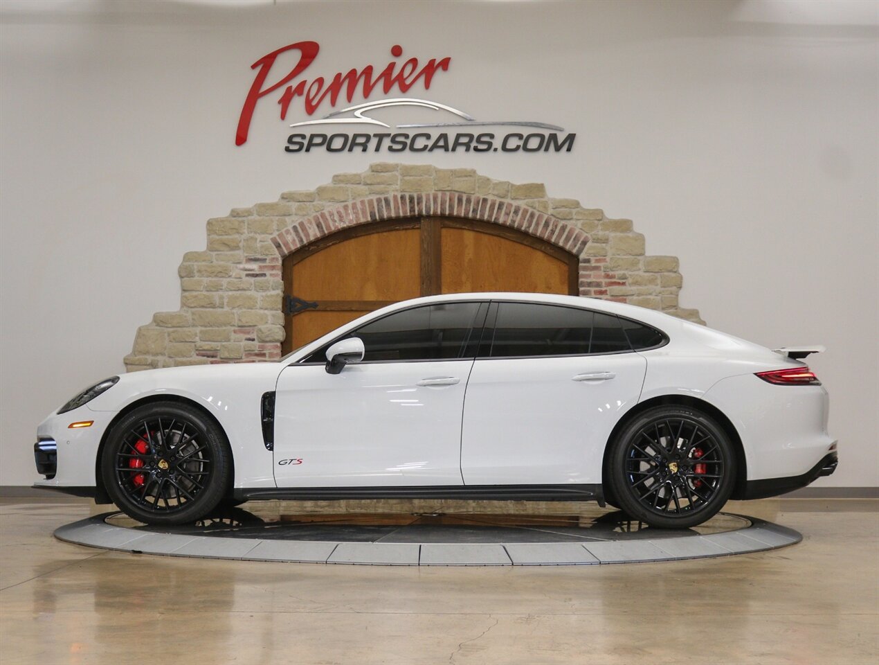 2020 Porsche Panamera GTS   - Photo 12 - Springfield, MO 65802