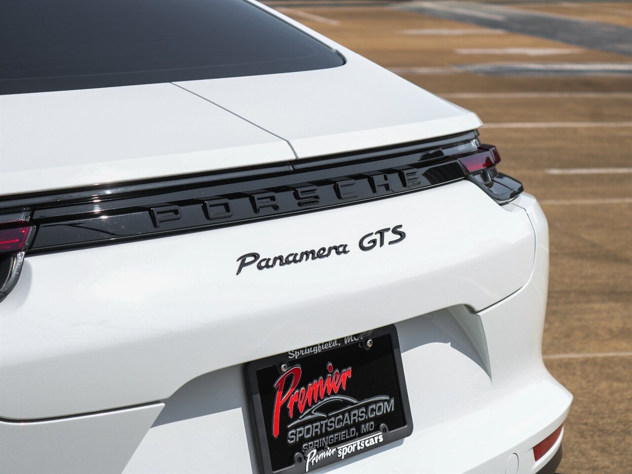 2020 Porsche Panamera GTS   - Photo 50 - Springfield, MO 65802