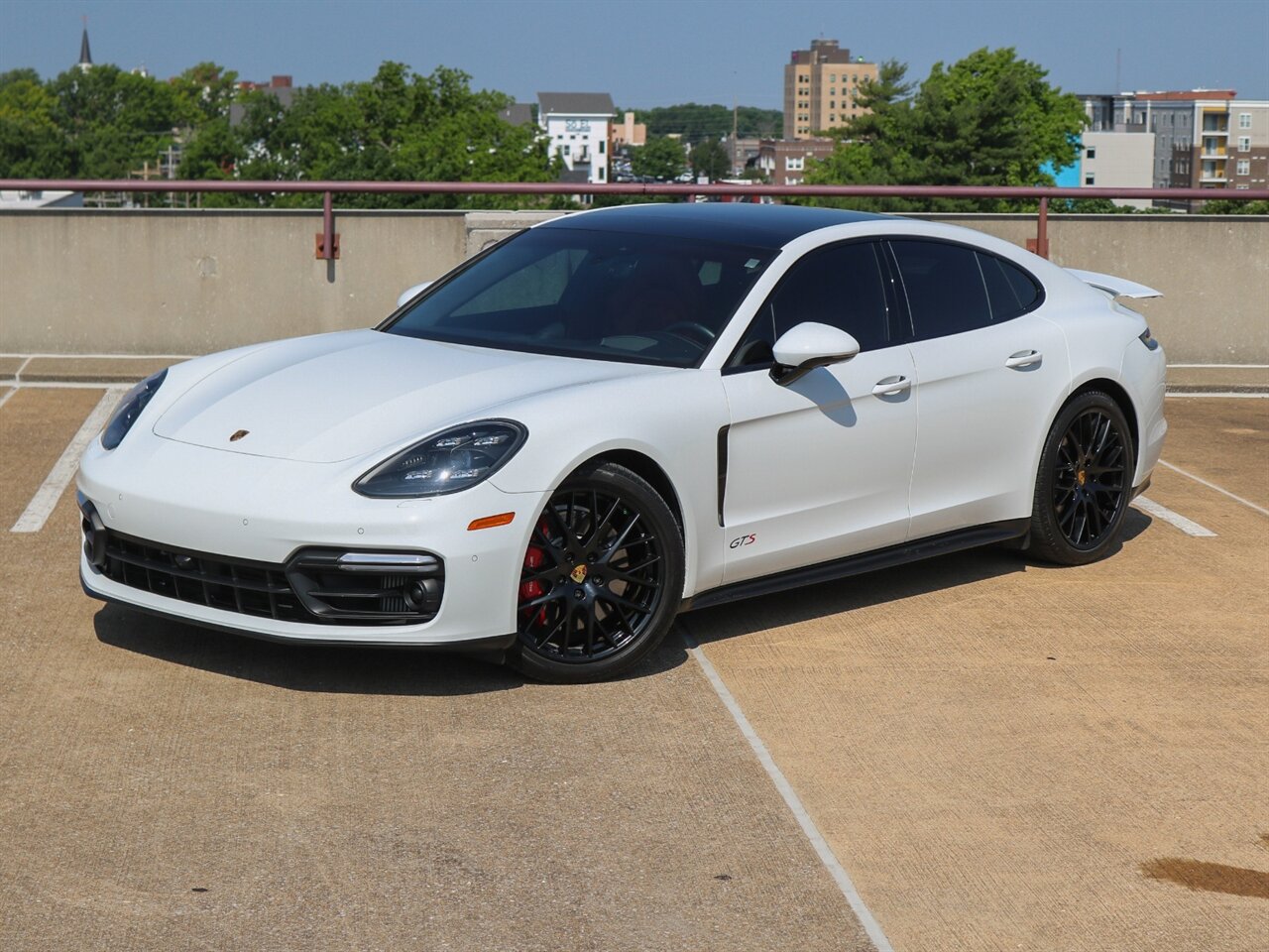 2020 Porsche Panamera GTS   - Photo 44 - Springfield, MO 65802