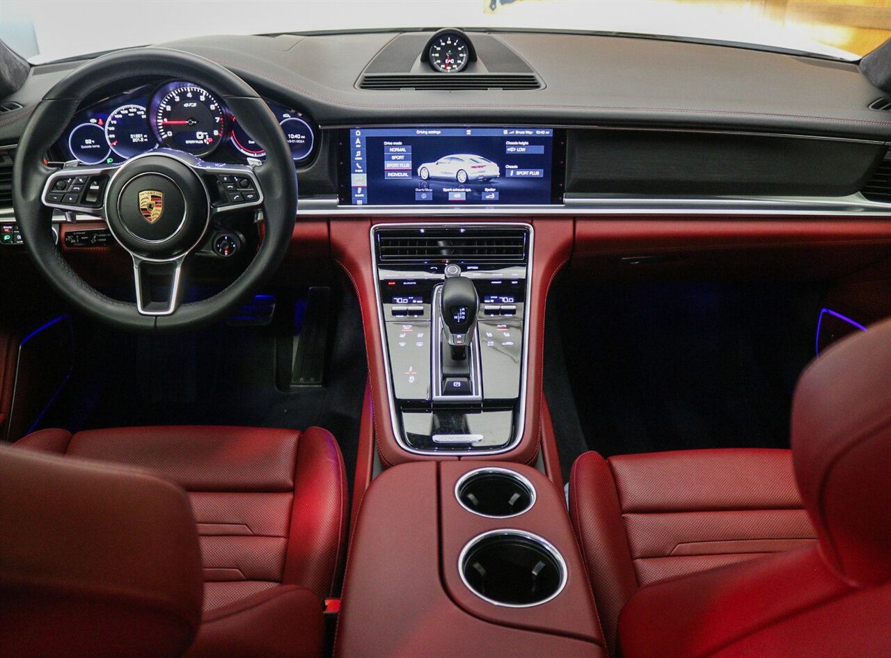 2020 Porsche Panamera GTS   - Photo 30 - Springfield, MO 65802