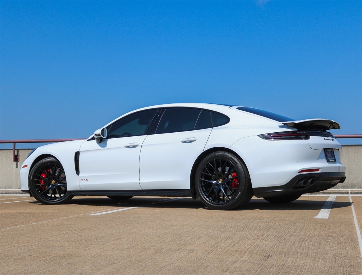 2020 Porsche Panamera GTS   - Photo 47 - Springfield, MO 65802