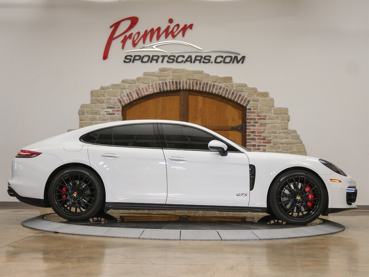 2020 Porsche Panamera GTS   - Photo 3 - Springfield, MO 65802