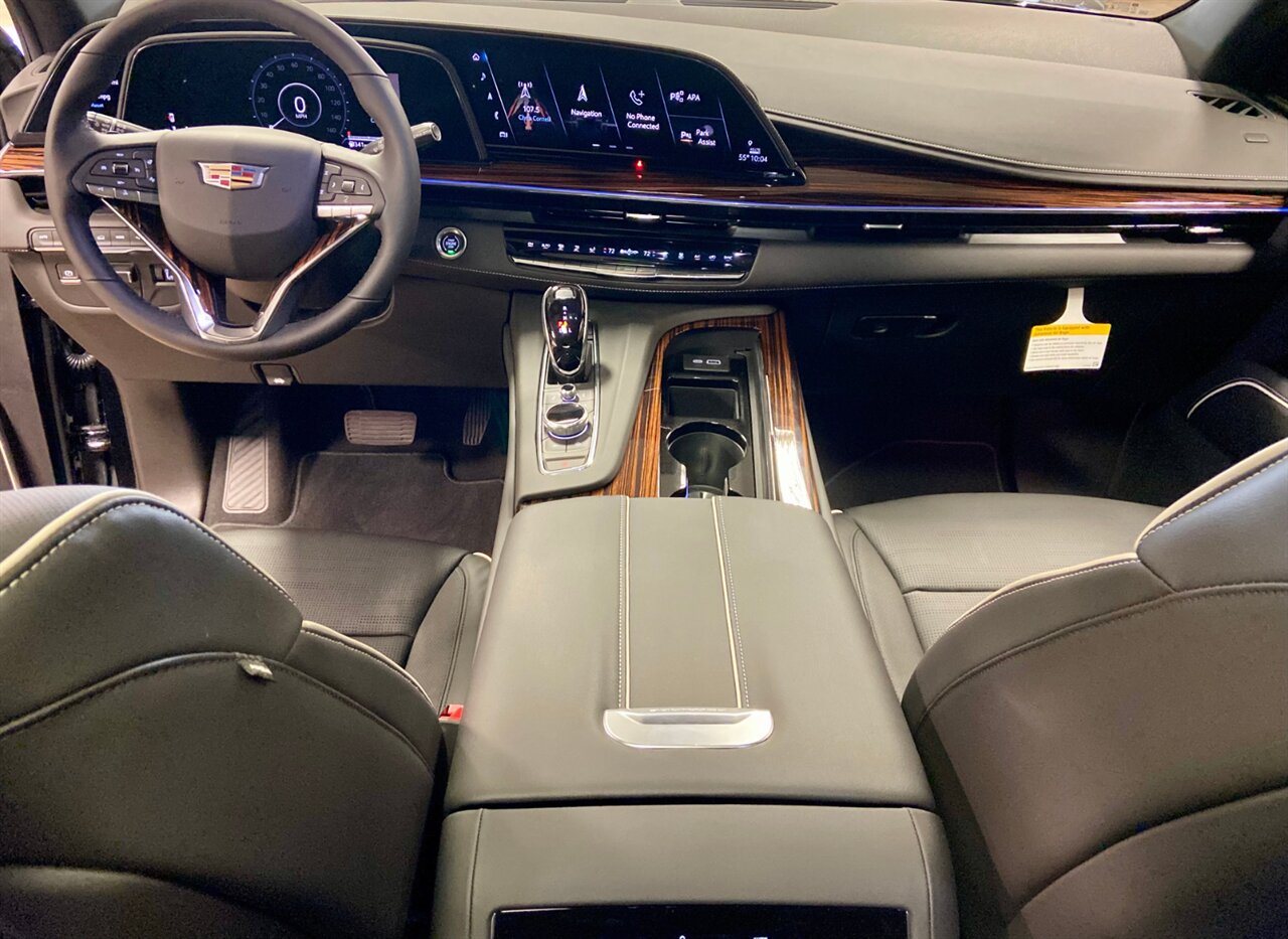 2021 Cadillac Escalade Premium Luxury   - Photo 11 - Springfield, MO 65802