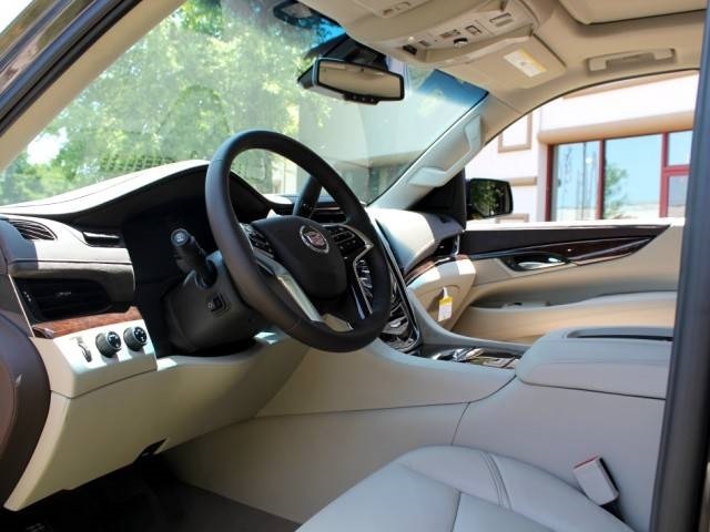 2015 Cadillac Escalade ESV Luxury   - Photo 11 - Springfield, MO 65802