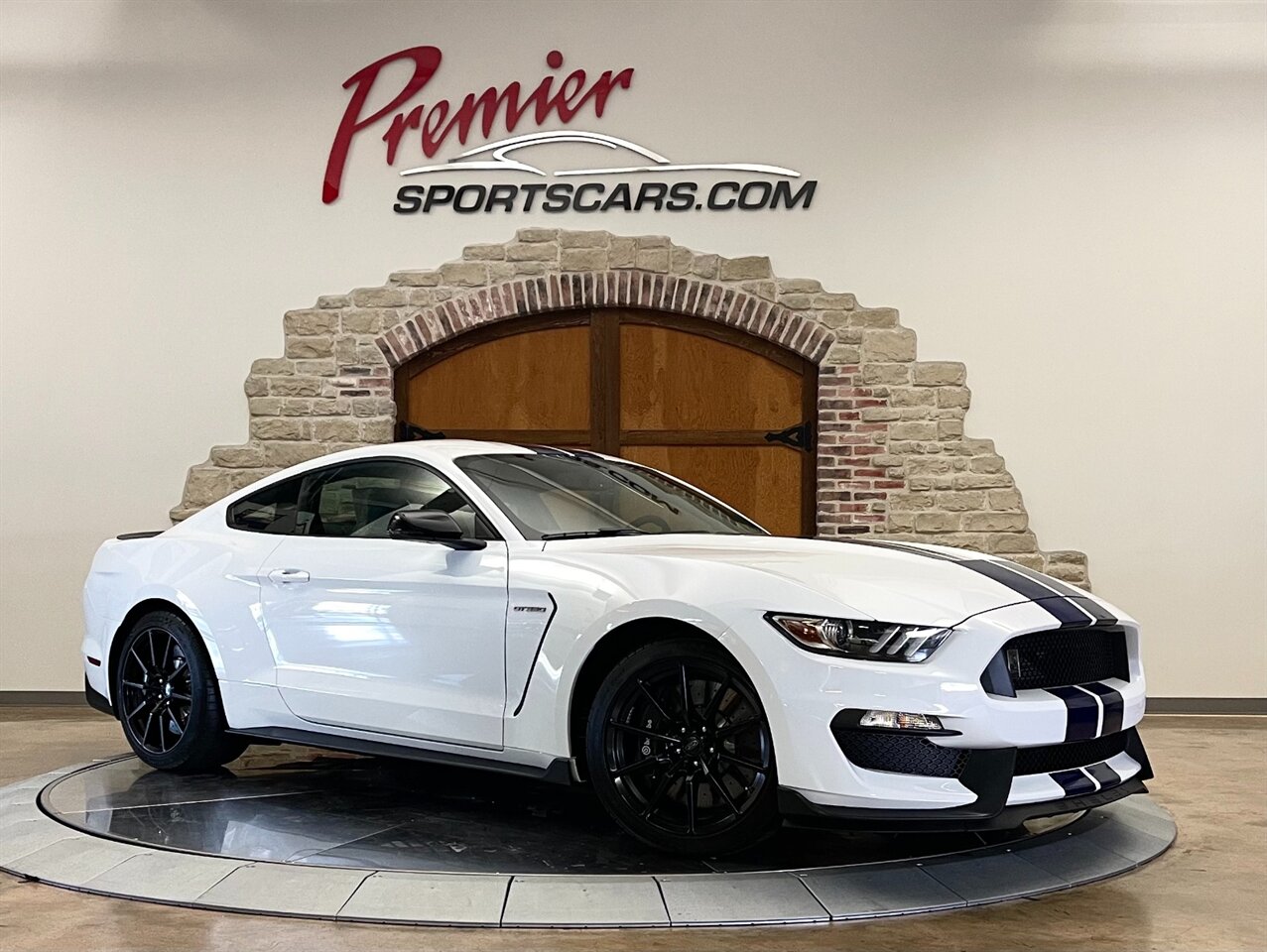 2015 Ford Mustang GT350  50th Anniversary Edition - Photo 3 - Springfield, MO 65802