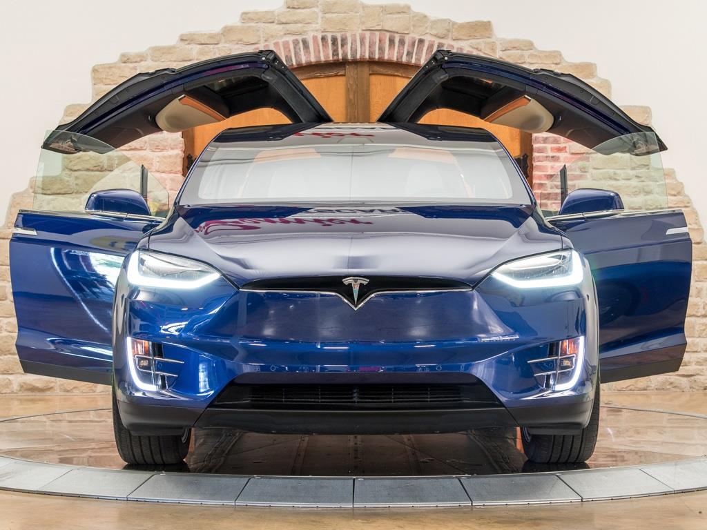 2016 Tesla Model X 90D   - Photo 29 - Springfield, MO 65802