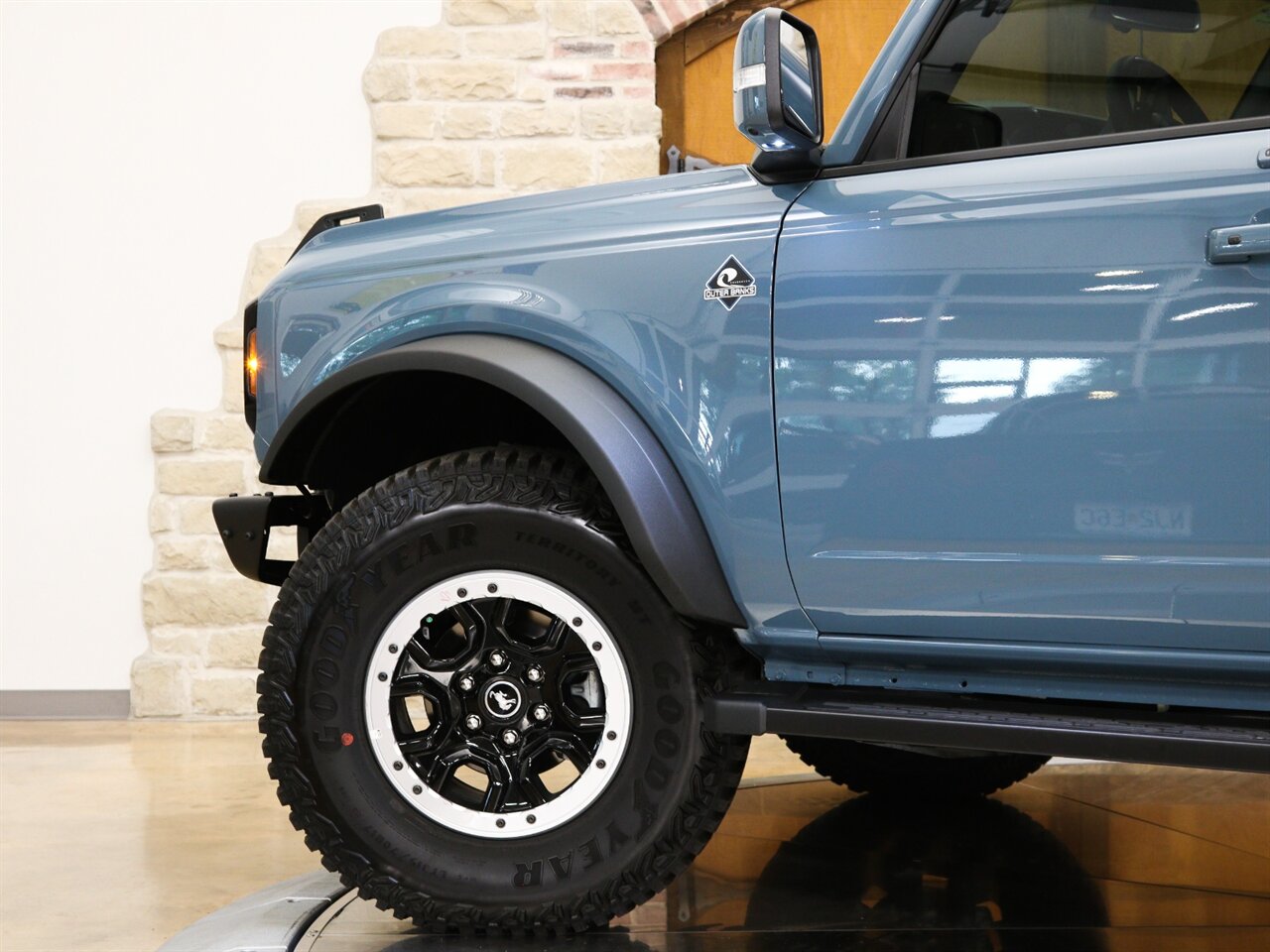 2023 Ford Bronco Outer Banks Advanced  - Sasquatch Package - Photo 10 - Springfield, MO 65802