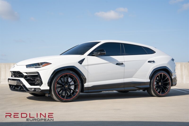 2022 Lamborghini Urus  STARLIGHT HEADLINER!