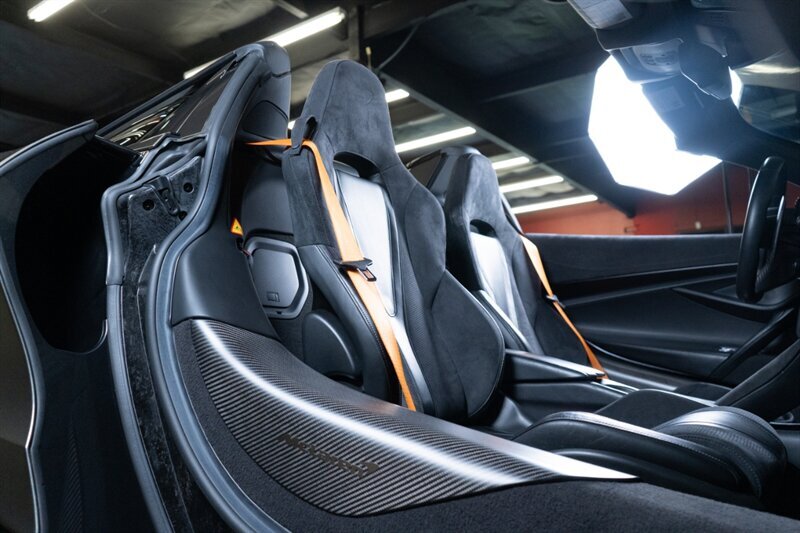 2020 McLaren 720S Spider Performance photo