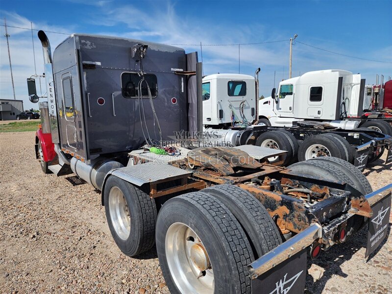 1998 Kenworth W900 Flat top - Photo 4 - Goodland, KS 67735