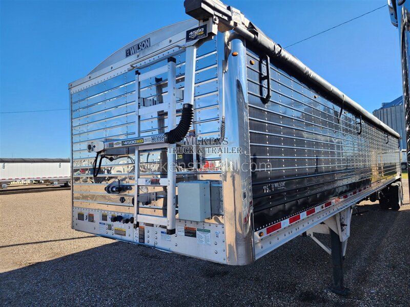 2022 Wilson Hopper 43x72x102   - Photo 1 - Goodland, KS 67735