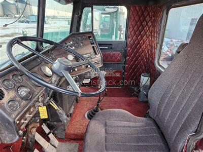 1979 Freightliner FLC   - Photo 6 - Goodland, KS 67735