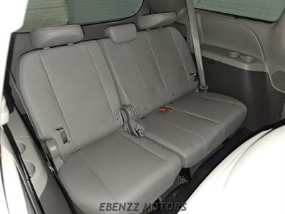2016 Toyota Sienna XLE 7-Passenger   - Photo 14 - Jupiter, FL 33469