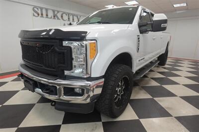 2017 Ford F-350 Super Duty LARIAT 4x4 Crew Cab 8FT Long Bed  Navigation BLUETOOTH Camera Leather LOW MILES Newly Reduced Prices On All Vehicles!!